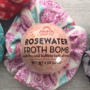 TRADED NEW rose water froth/bah bomb!!